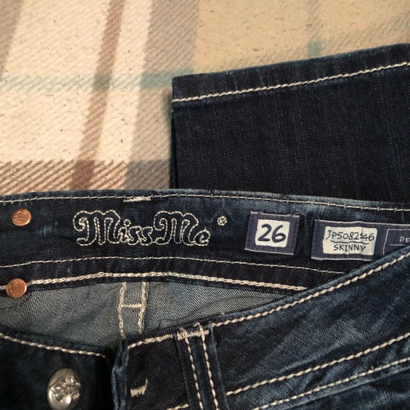 LIKE NEW $220- Miss Me signature SKINNY Angel - Picture 3 of 7